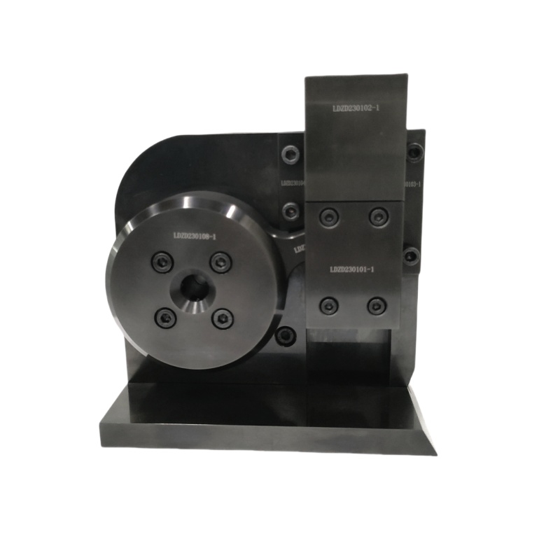 Four point mold